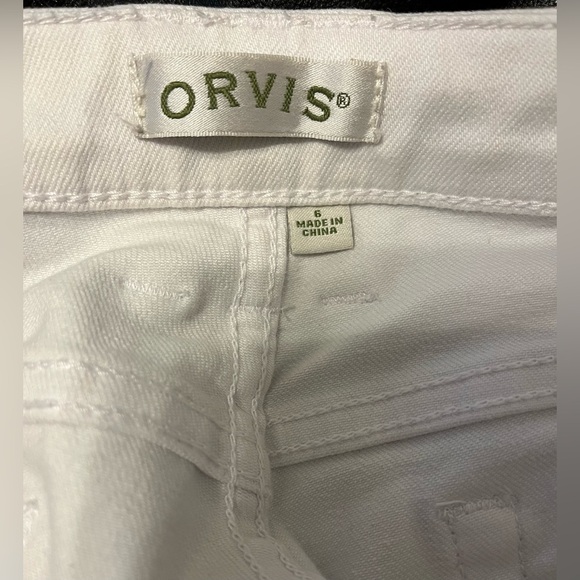 Orvis Women’s White Denim Jeans, Straight Leg Raw Hem Rolled, 27” Inseam; Size 6 - Picture 4 of 9